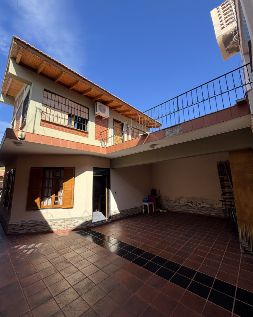 Casa + Local Comercial • San José, Guaymallén