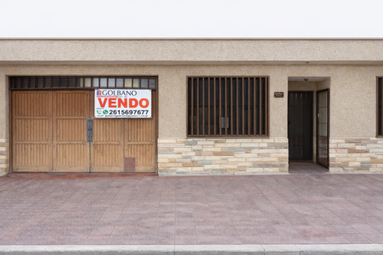 Casa en venta • A unos metros de la Feria Guaymallén