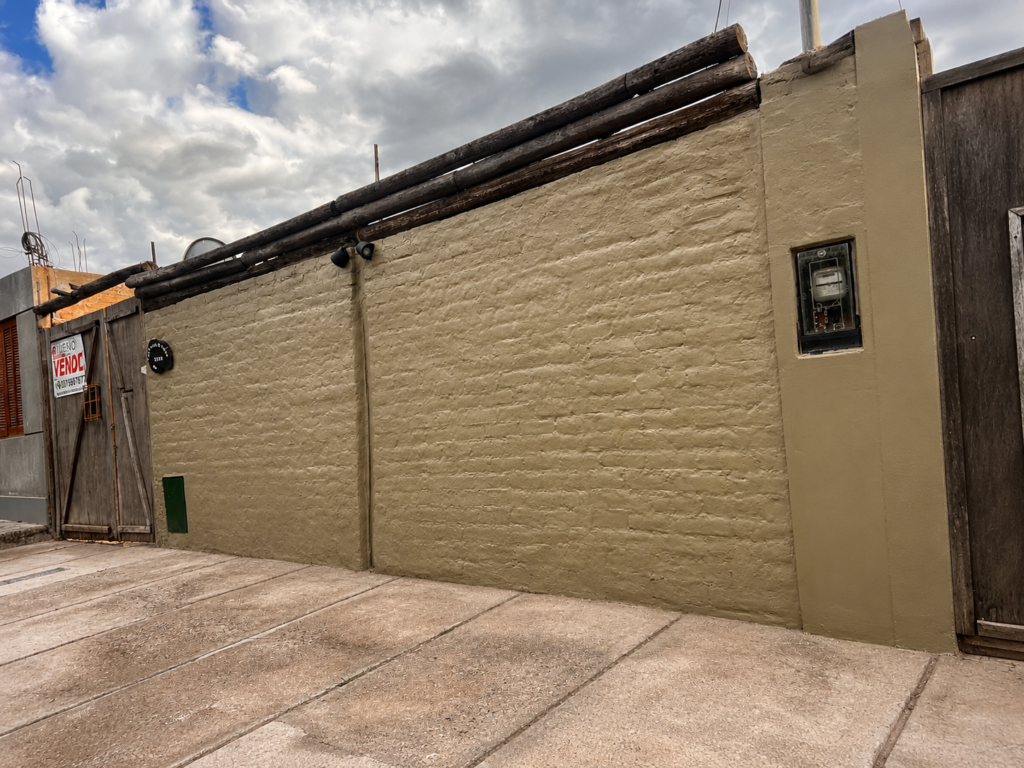 Casa en venta • Ubicada en barrio Los Peluqueros